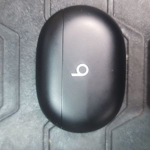 Beats studio pro with buds